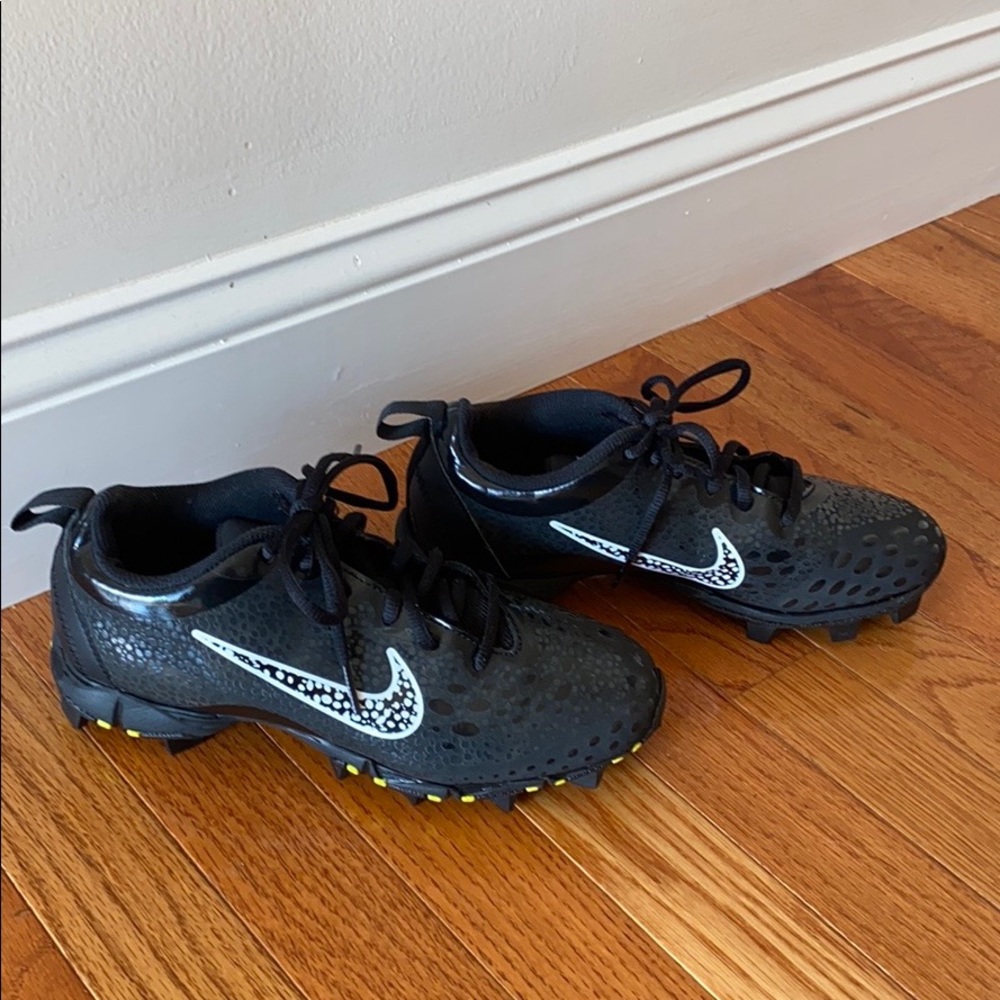 Women’s Nike cleats Sz. 6